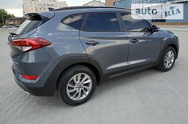 Внедорожник / Кроссовер Hyundai Tucson 2016 в Киеве