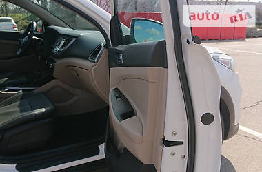 Позашляховик / Кросовер Hyundai Tucson 2015 в Херсоні