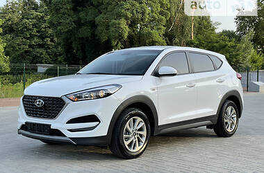 Внедорожник / Кроссовер Hyundai Tucson 2016 в Житомире