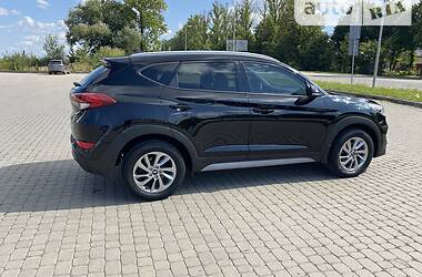 Внедорожник / Кроссовер Hyundai Tucson 2017 в Ивано-Франковске