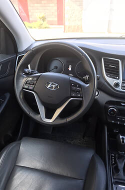 Внедорожник / Кроссовер Hyundai Tucson 2016 в Камне-Каширском