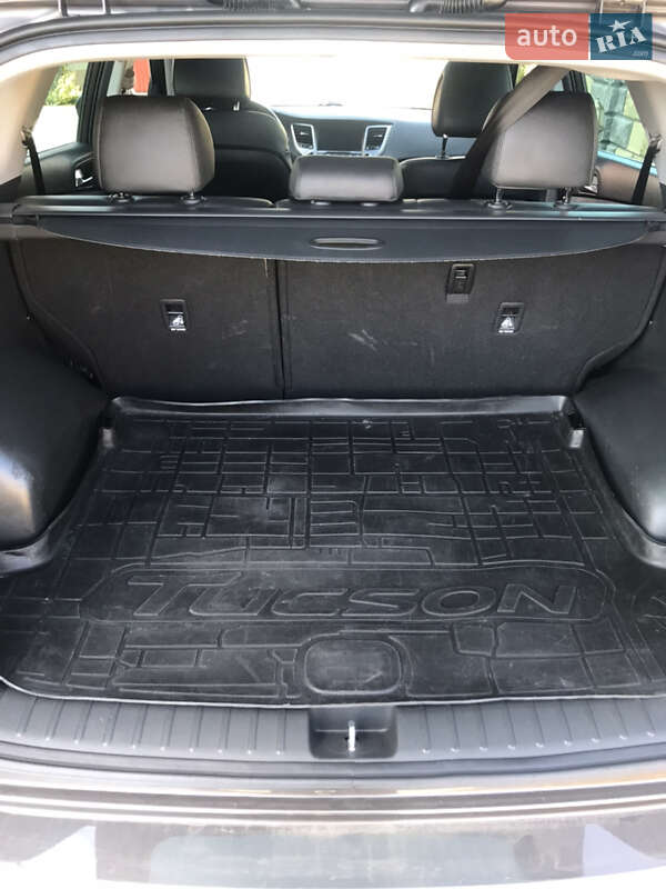 Внедорожник / Кроссовер Hyundai Tucson 2016 в Камне-Каширском