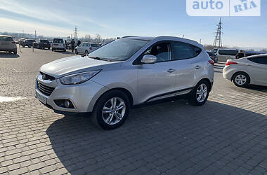 Позашляховик / Кросовер Hyundai Tucson 2011 в Чернівцях