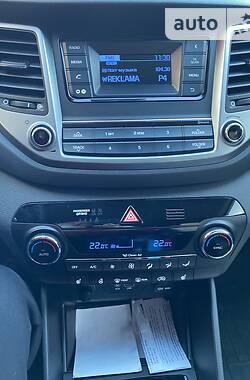 Внедорожник / Кроссовер Hyundai Tucson 2017 в 