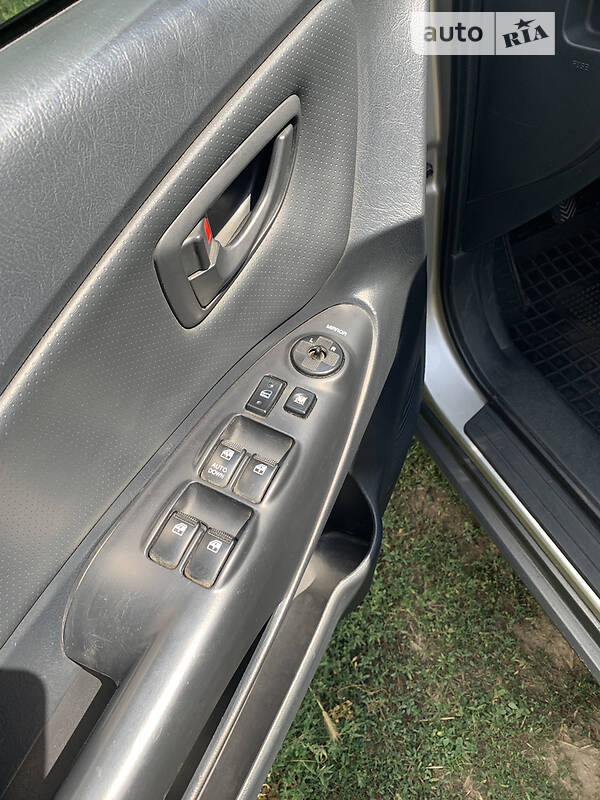 Позашляховик / Кросовер Hyundai Tucson 2007 в Солоному