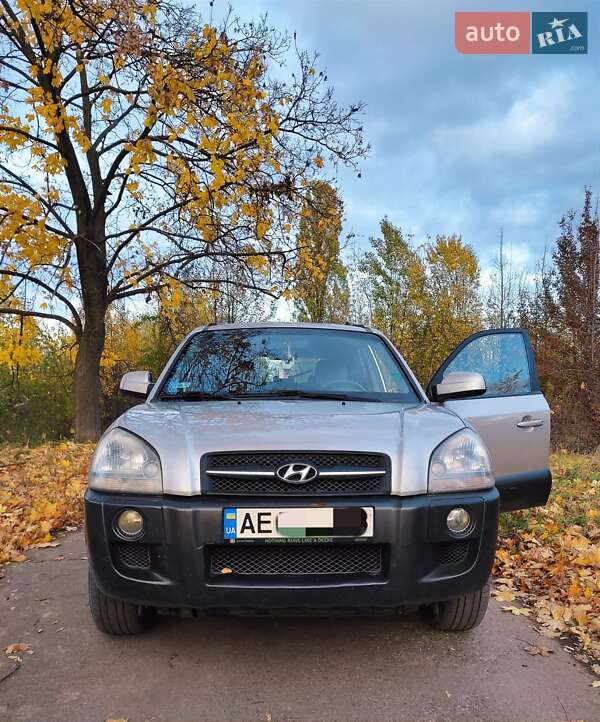 Позашляховик / Кросовер Hyundai Tucson 2005 в Кривому Розі фото 5 Позашляховик / Кросовер Hyundai Tucson 2005 в Кривому Розі
