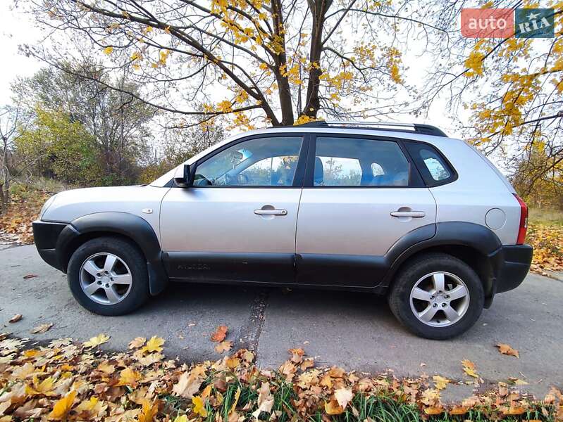 Позашляховик / Кросовер Hyundai Tucson 2005 в Кривому Розі фото 8 Позашляховик / Кросовер Hyundai Tucson 2005 в Кривому Розі