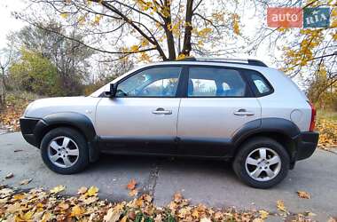 Внедорожник / Кроссовер Hyundai Tucson 2005 в 