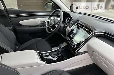 Внедорожник / Кроссовер Hyundai Tucson 2021 в 