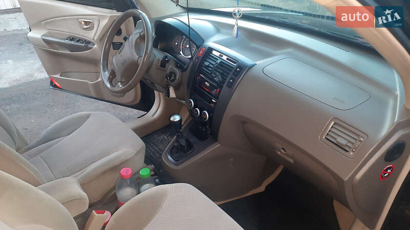 Позашляховик / Кросовер Hyundai Tucson 2006 в Верховині