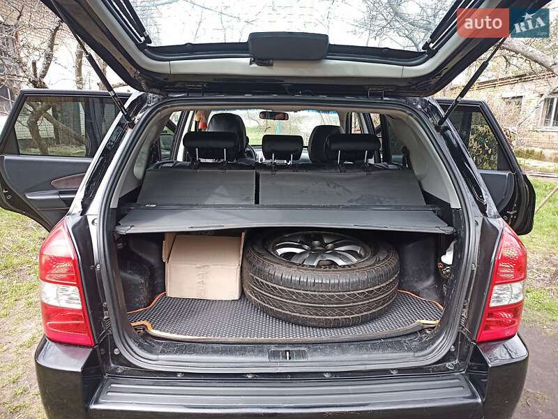 Позашляховик / Кросовер Hyundai Tucson 2007 в Житомирі