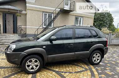Внедорожник / Кроссовер Hyundai Tucson 2008 в 