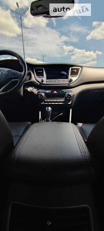 Позашляховик / Кросовер Hyundai Tucson 2017 в Одесі фото 22 Позашляховик / Кросовер Hyundai Tucson 2017 в Одесі