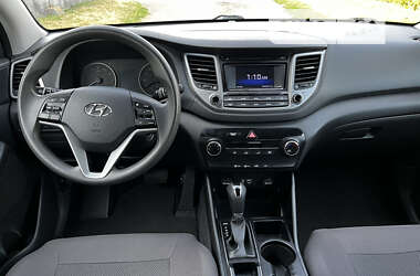 Позашляховик / Кросовер Hyundai Tucson 2016 в 