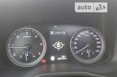 Внедорожник / Кроссовер Hyundai Tucson 2017 в 