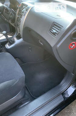 Внедорожник / Кроссовер Hyundai Tucson 2008 в 