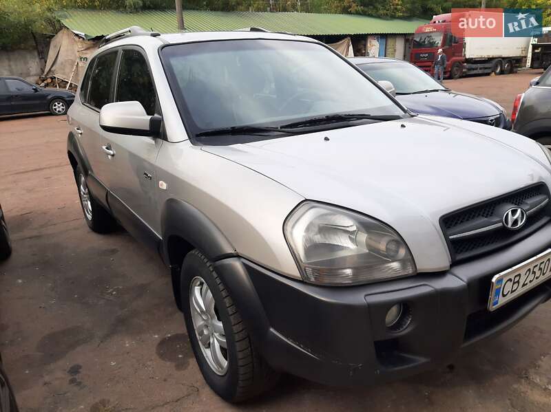 Позашляховик / Кросовер Hyundai Tucson 2006 в Чернігові