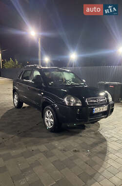 Внедорожник / Кроссовер Hyundai Tucson 2009 в 