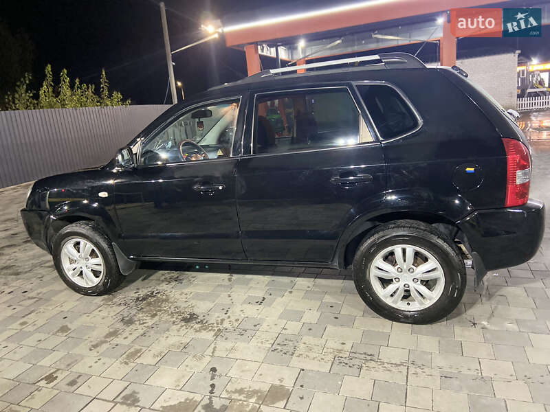 Позашляховик / Кросовер Hyundai Tucson 2009 в Павлограді