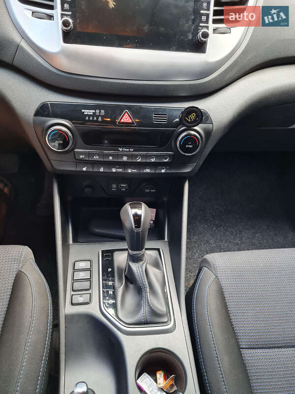 Внедорожник / Кроссовер Hyundai Tucson 2017 в Харькове