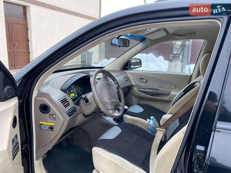 Позашляховик / Кросовер Hyundai Tucson 2006 в Тернополі