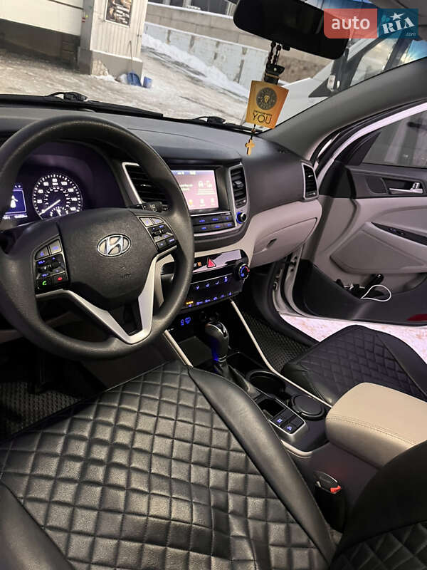 Внедорожник / Кроссовер Hyundai Tucson 2017 в Тернополе
