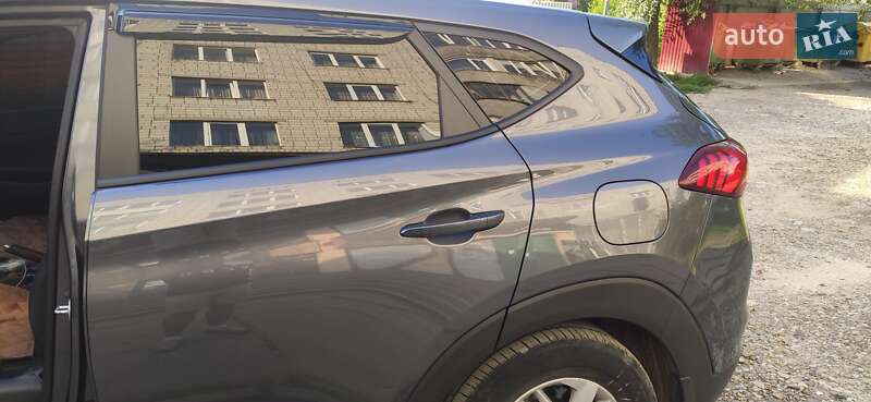 Позашляховик / Кросовер Hyundai Tucson 2019 в Бориславі
