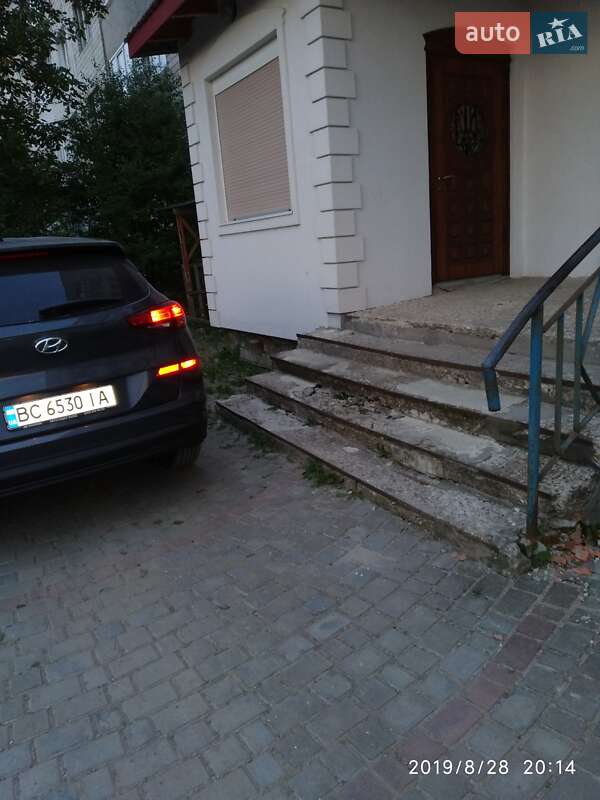 Позашляховик / Кросовер Hyundai Tucson 2019 в Бориславі