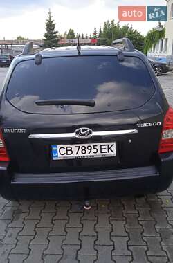 Внедорожник / Кроссовер Hyundai Tucson 2005 в 