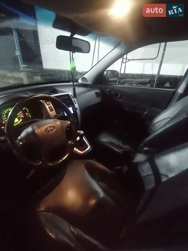 Позашляховик / Кросовер Hyundai Tucson 2006 в Тернополі