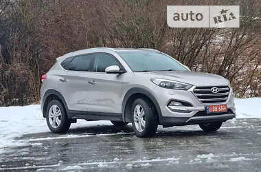 Внедорожник / Кроссовер Hyundai Tucson 2016 в Черновцах