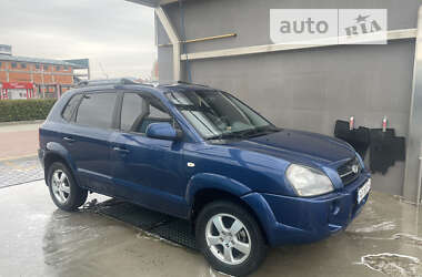 Внедорожник / Кроссовер Hyundai Tucson 2004 в Хусте