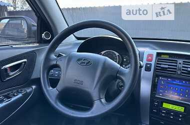 Внедорожник / Кроссовер Hyundai Tucson 2008 в Каменском