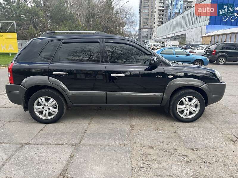 Позашляховик / Кросовер Hyundai Tucson 2008 в Одесі