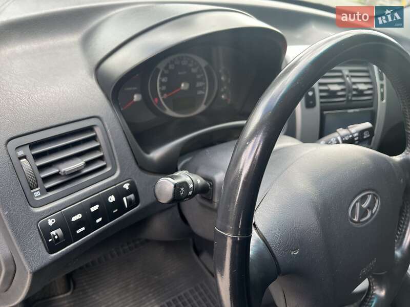 Позашляховик / Кросовер Hyundai Tucson 2008 в Одесі
