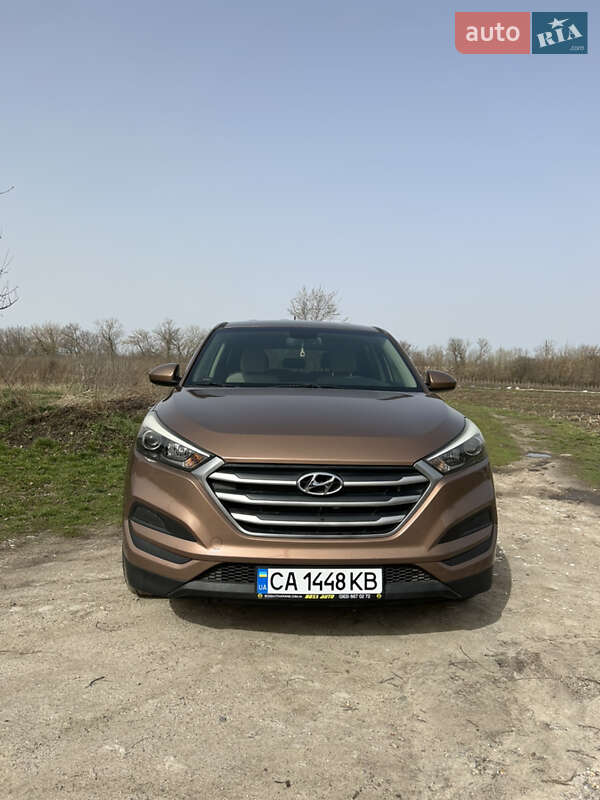 Внедорожник / Кроссовер Hyundai Tucson 2015 в Каневе