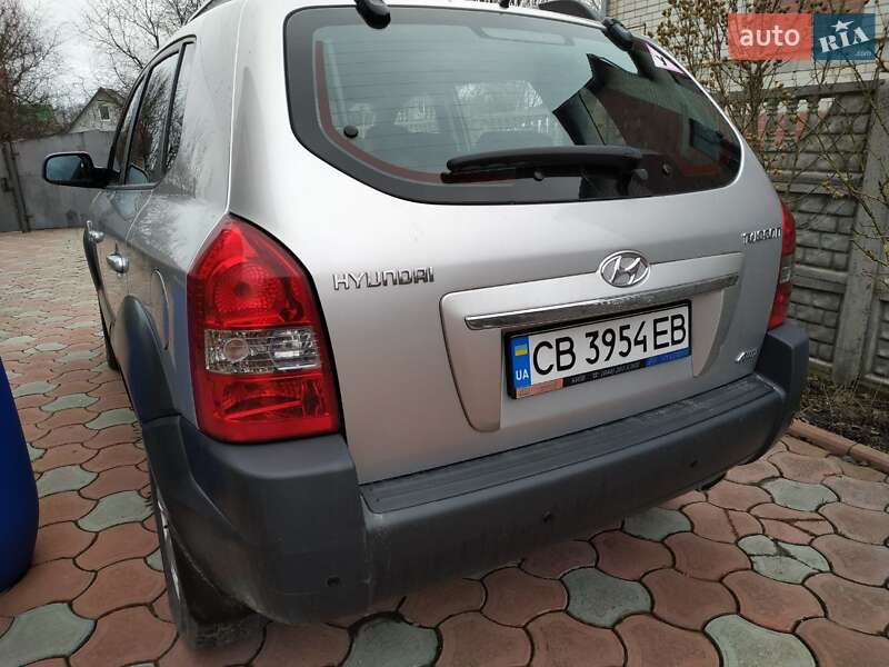 Позашляховик / Кросовер Hyundai Tucson 2010 в Чернігові