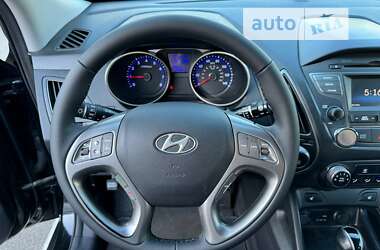 Позашляховик / Кросовер Hyundai Tucson 2015 в Києві