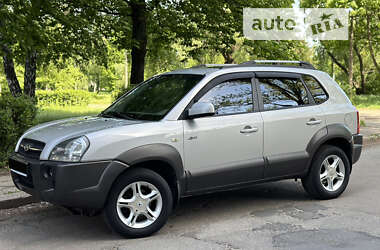 Позашляховик / Кросовер Hyundai Tucson 2006 в Києві