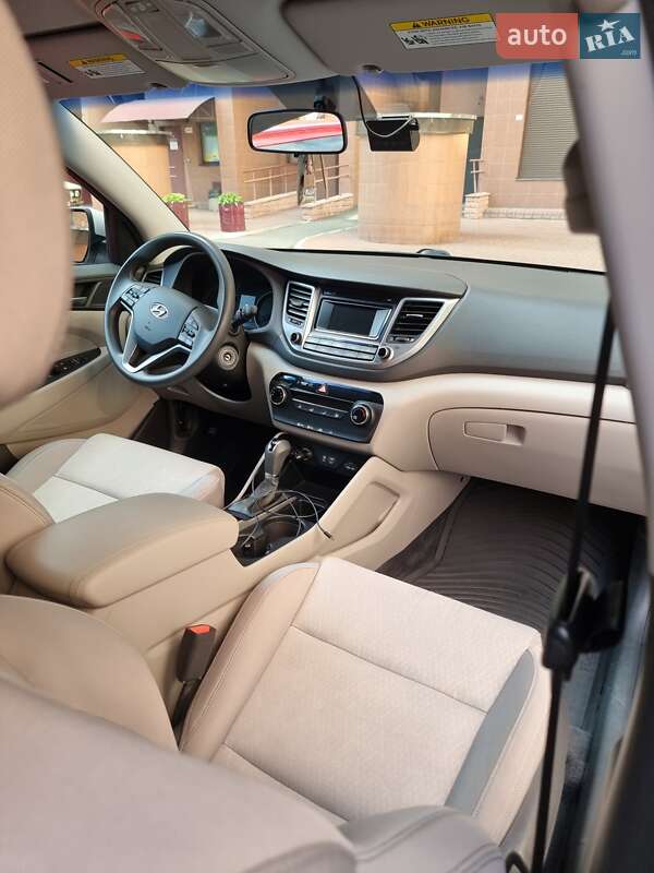 Внедорожник / Кроссовер Hyundai Tucson 2015 в Киеве