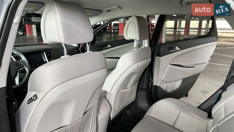 Внедорожник / Кроссовер Hyundai Tucson 2018 в Львове фото 13 Внедорожник / Кроссовер Hyundai Tucson 2018 в Львове