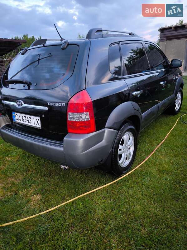 Внедорожник / Кроссовер Hyundai Tucson 2008 в Каневе