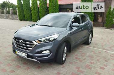 Внедорожник / Кроссовер Hyundai Tucson 2016 в 