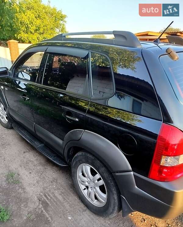 Позашляховик / Кросовер Hyundai Tucson 2006 в Шишаках