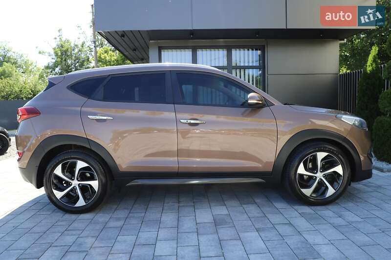Позашляховик / Кросовер Hyundai Tucson 2016 в Дрогобичі