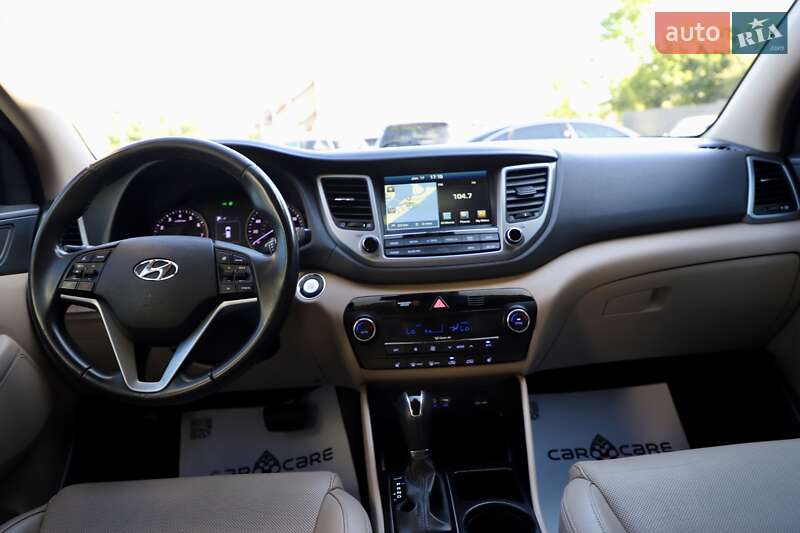 Позашляховик / Кросовер Hyundai Tucson 2016 в Дрогобичі