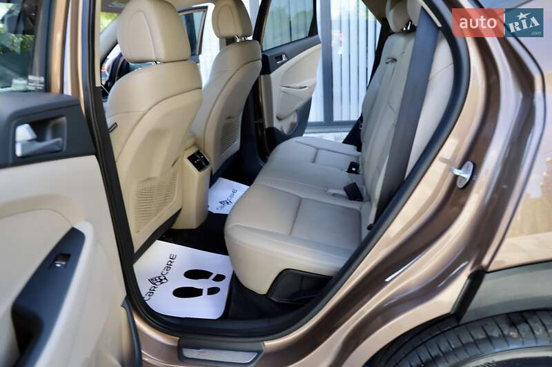 Позашляховик / Кросовер Hyundai Tucson 2016 в Дрогобичі