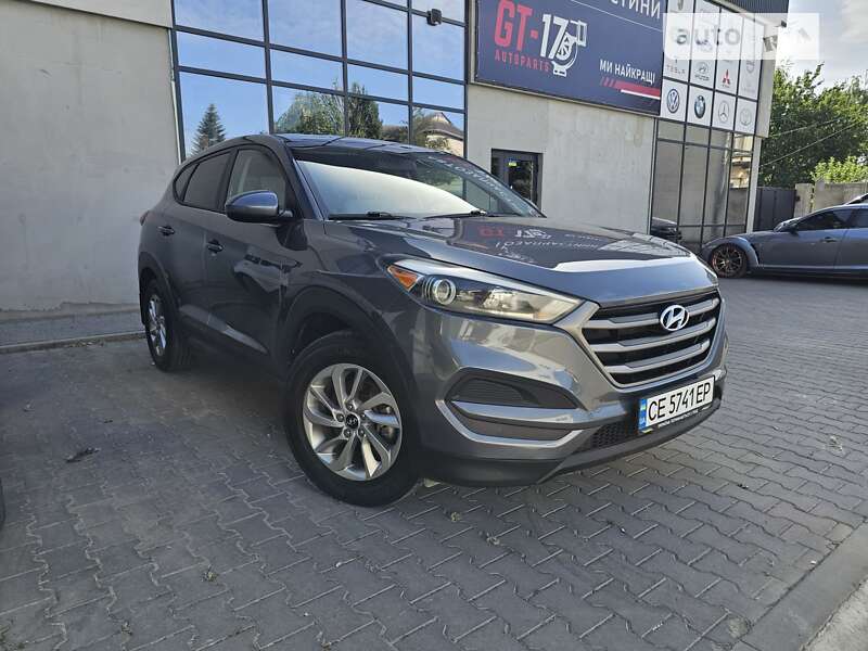 Позашляховик / Кросовер Hyundai Tucson 2015 в Чернівцях