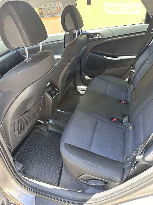 Позашляховик / Кросовер Hyundai Tucson 2017 в Івано-Франківську