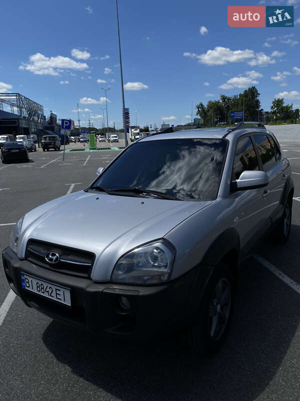 Внедорожник / Кроссовер Hyundai Tucson 2007 в Полтаве